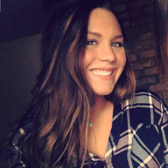 Meet your Posher, Christina - Picture 1 of 1